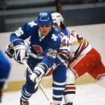 Hockey forward Peter Stastny